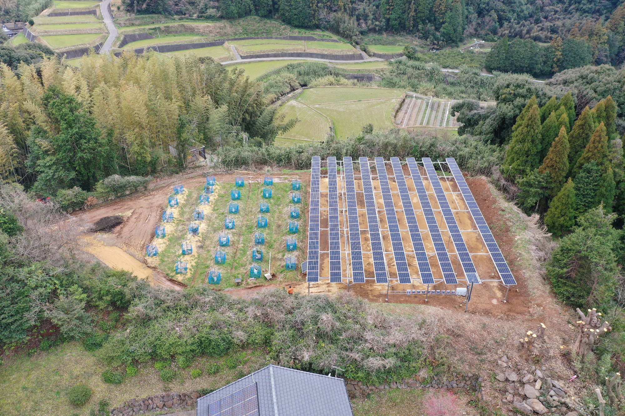 農場全景 空撮（太陽光発電）